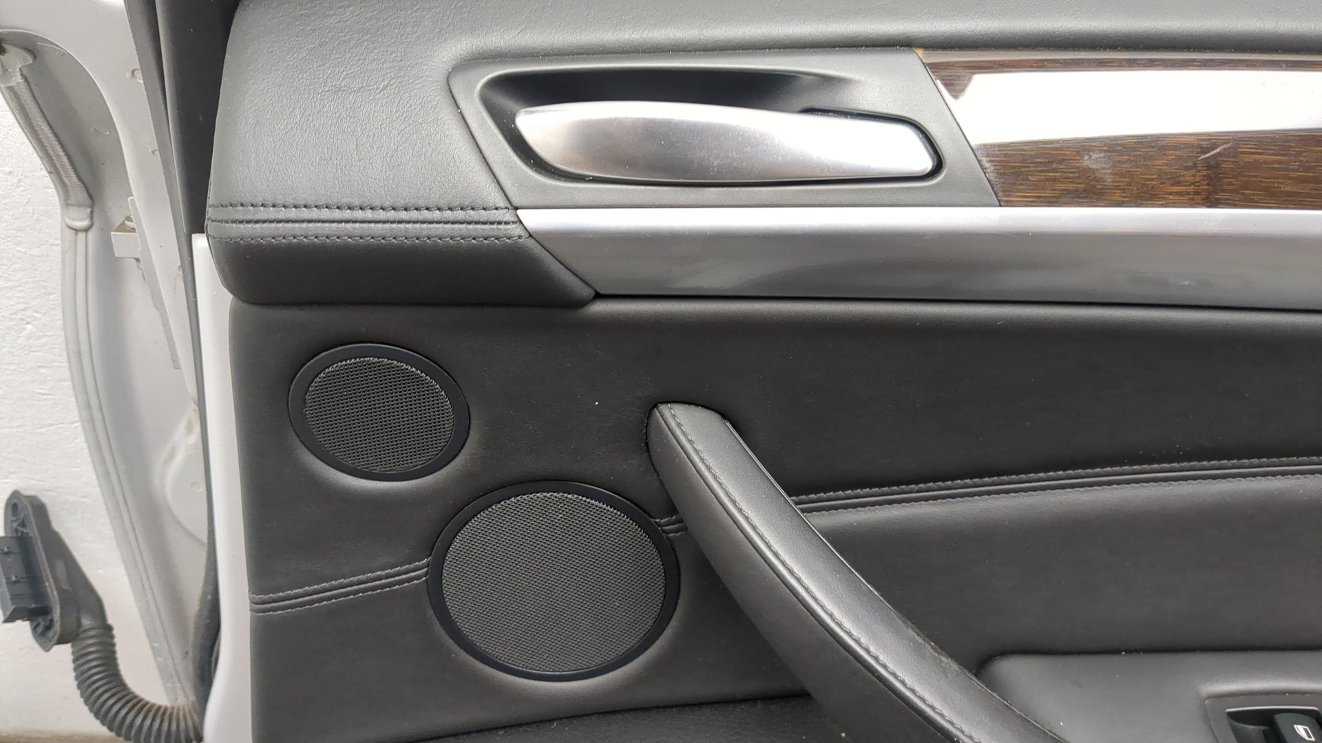 Дверь задняя правая