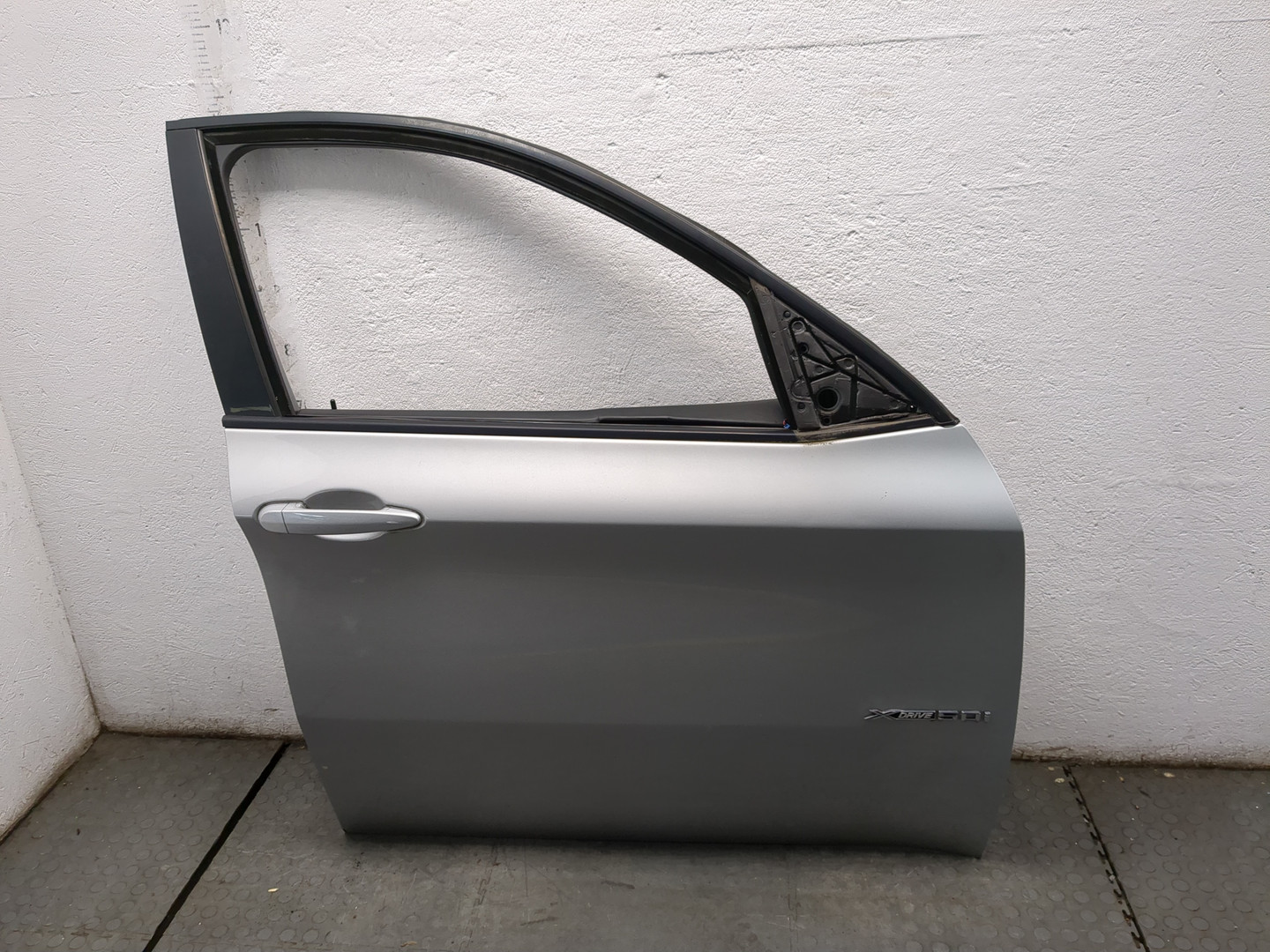 Дверь передняя правая