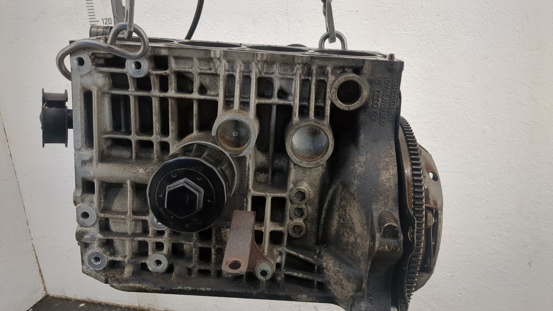 Блок двигателя