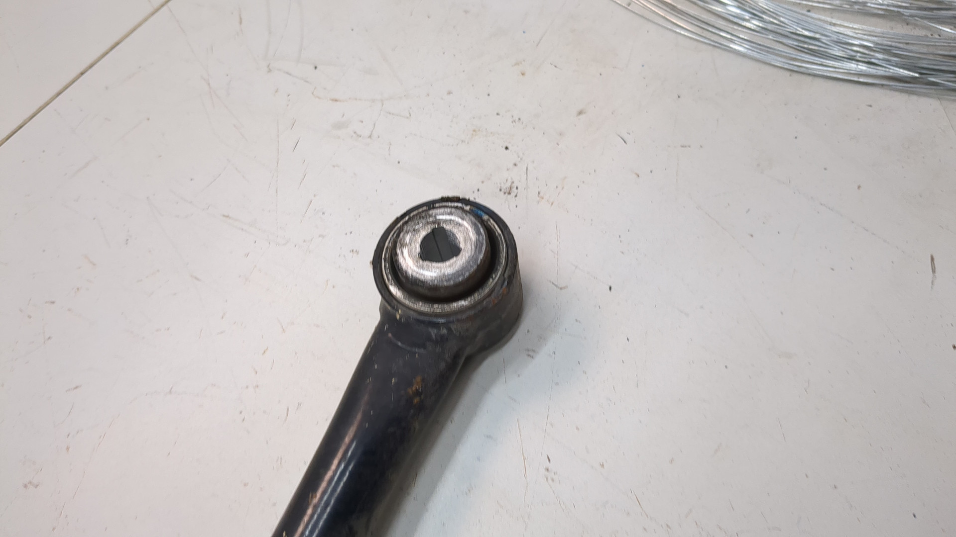 Рычаг задний