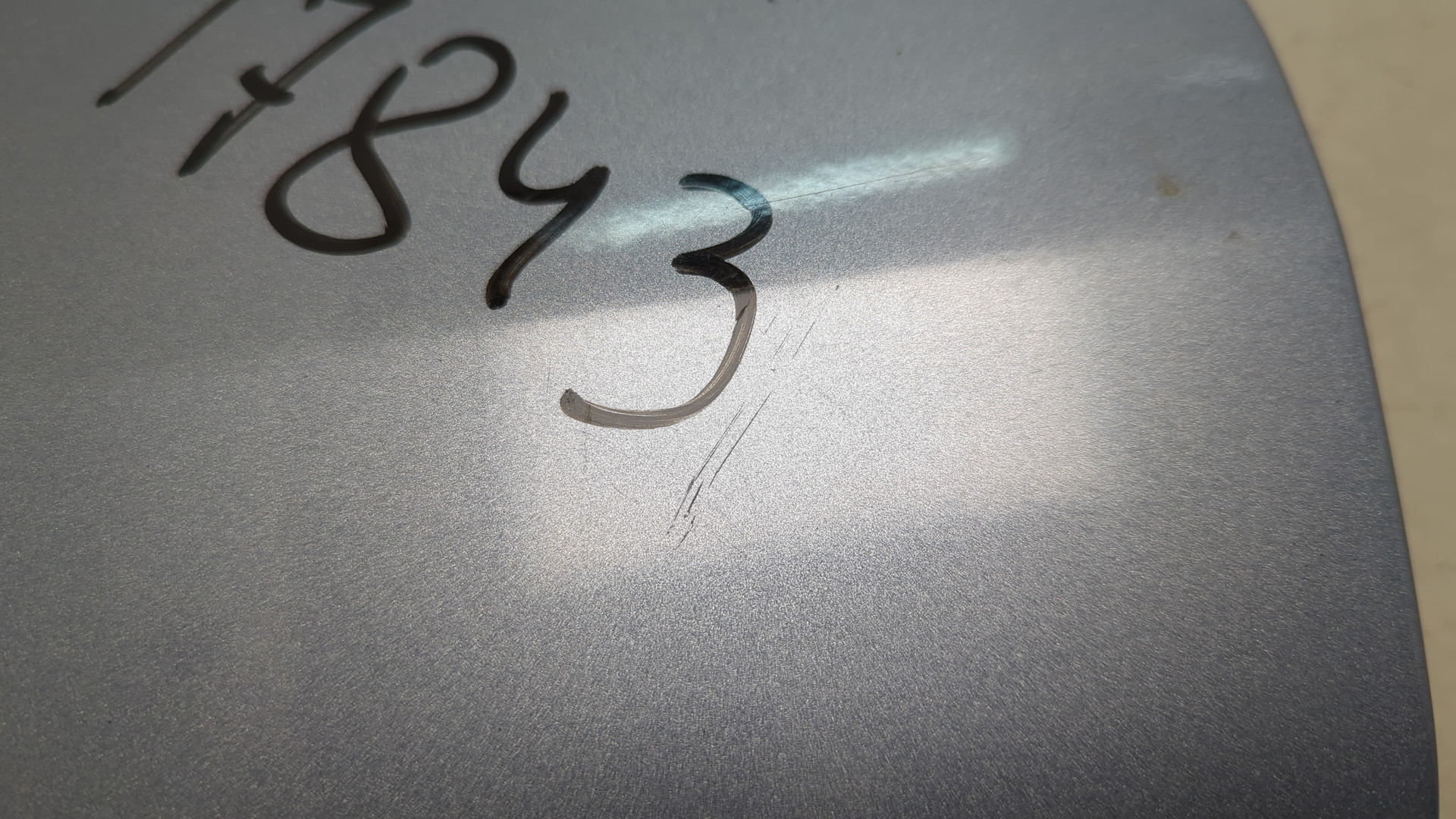 Лючок бензобака