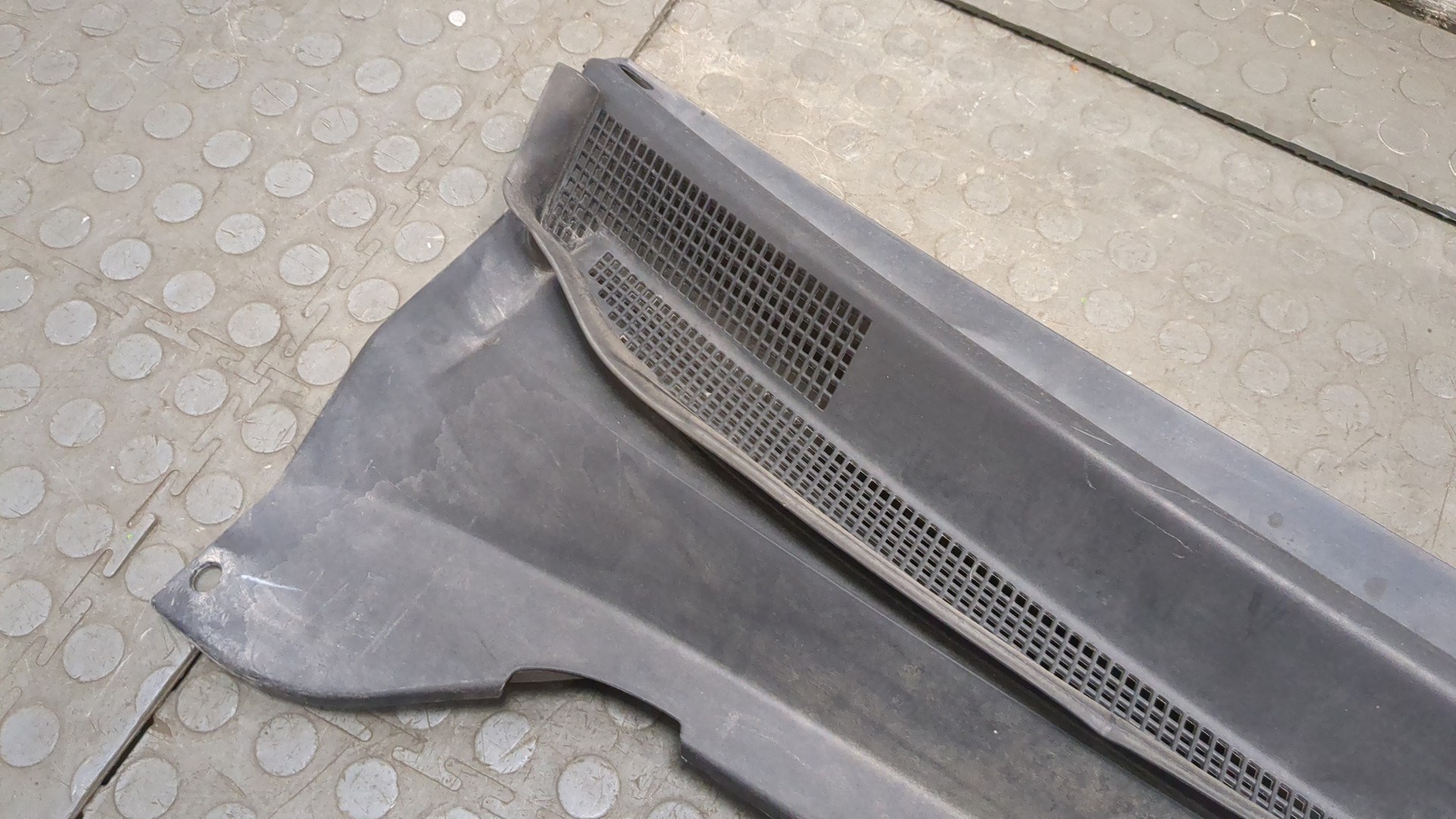 Решетка стеклоочистителей (Жабо)