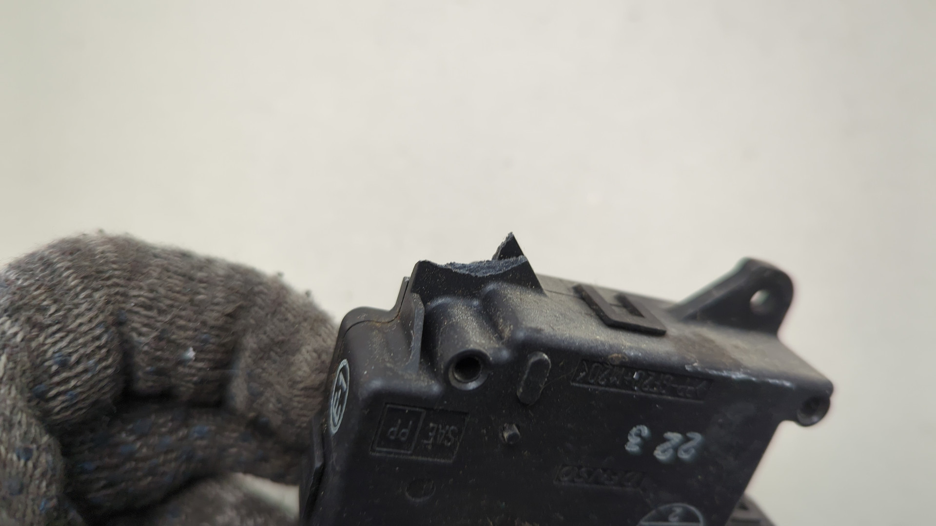 Моторчик заслонки печки