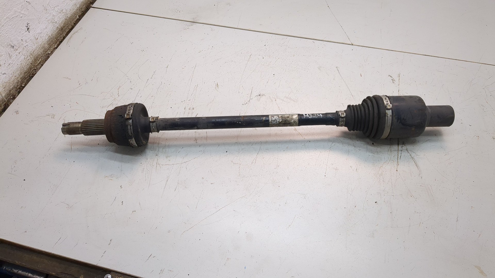 Полуось задняя