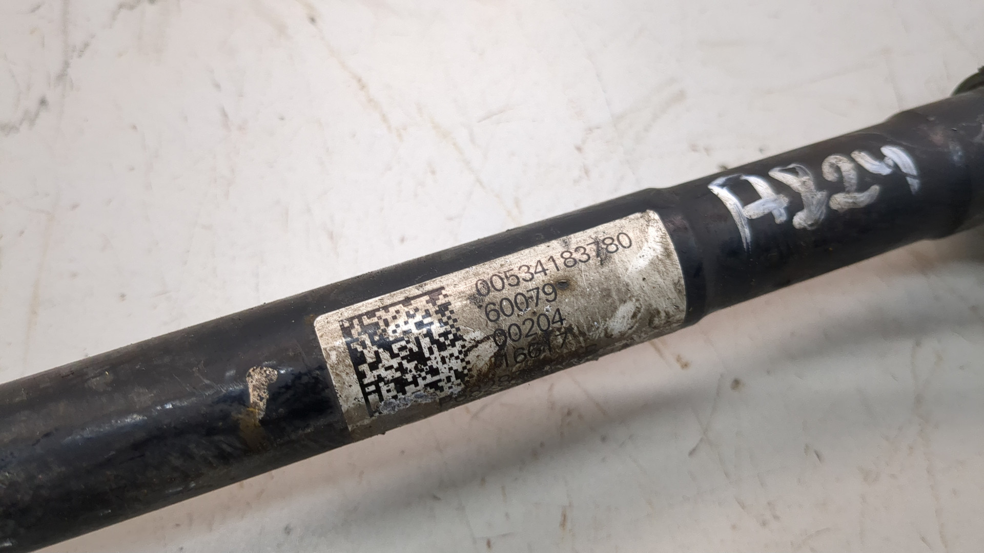 Полуось задняя