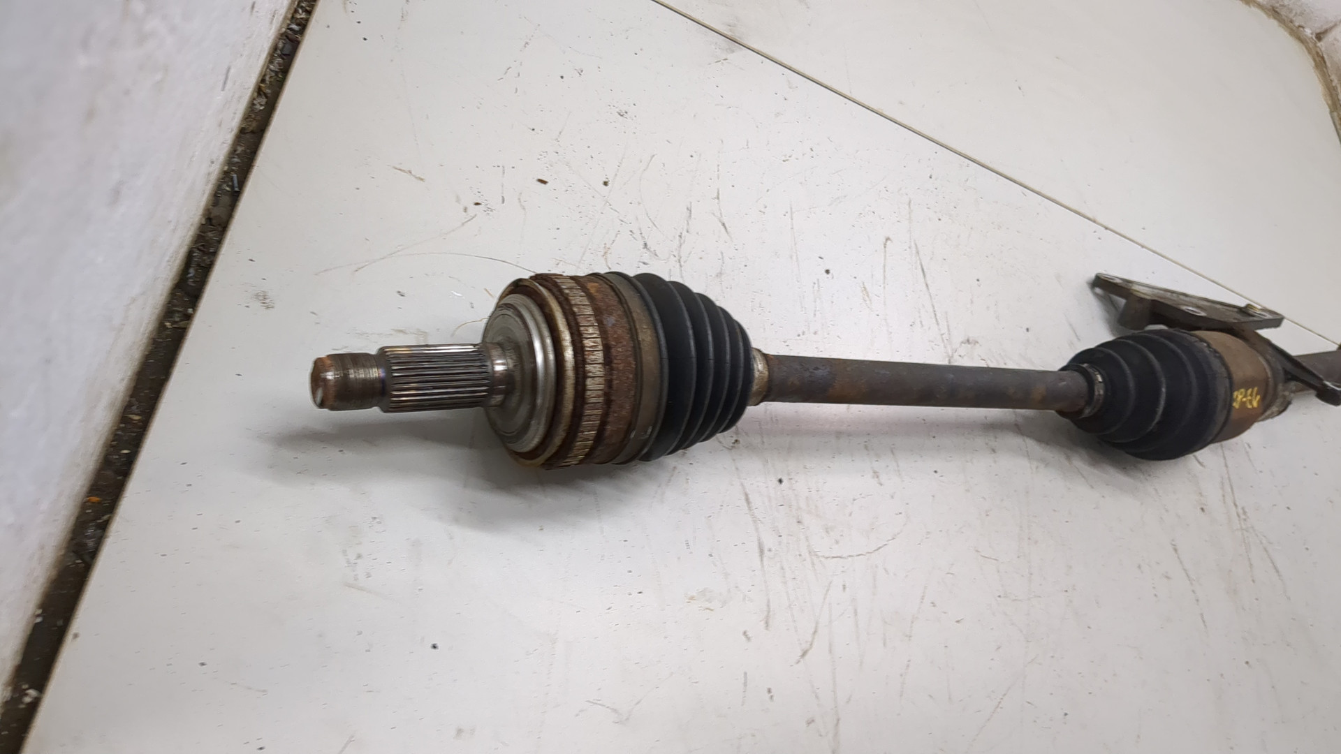 Полуось передняя правая