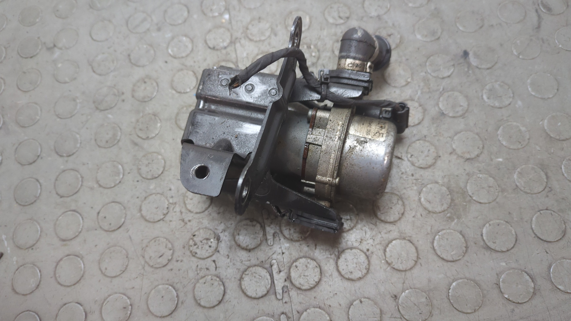 Насос вакуумный