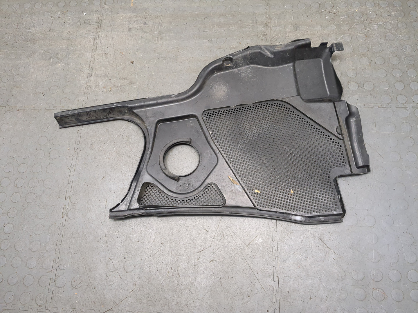 Решетка стеклоочистителей (Жабо)