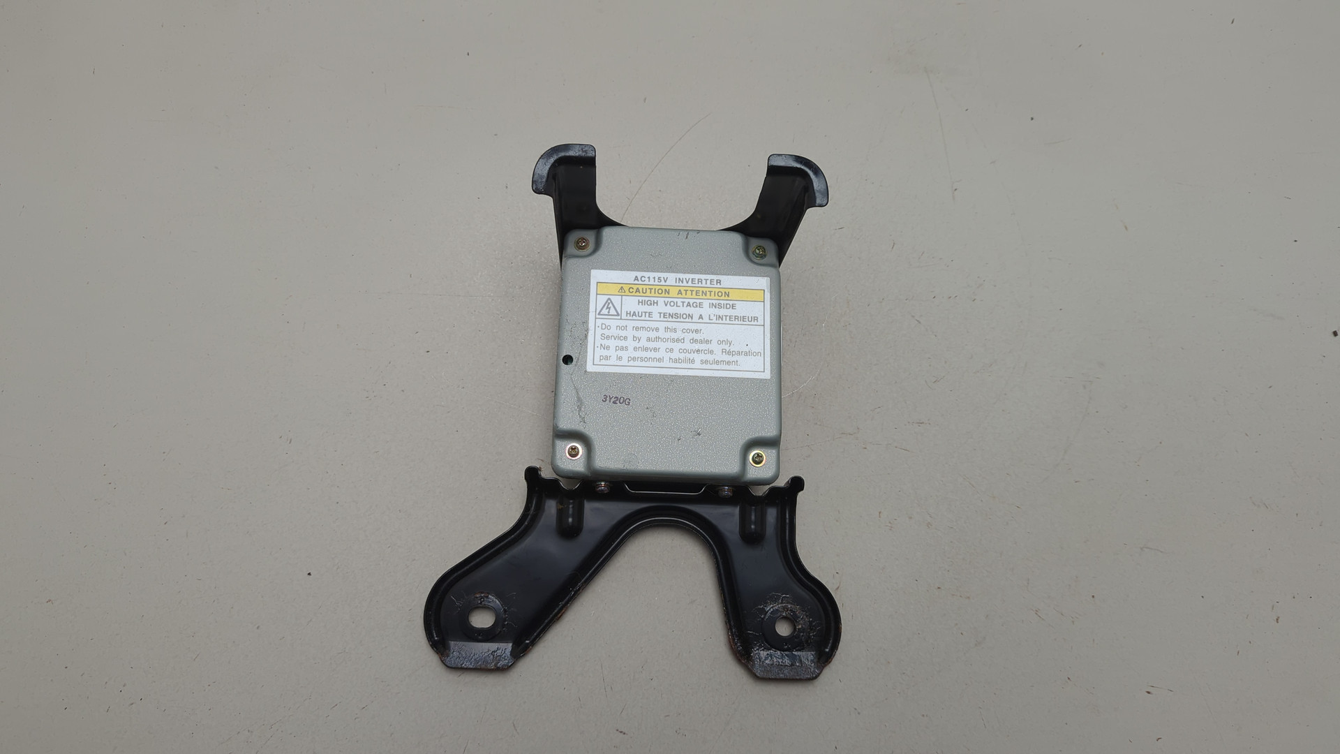 Преобразователь напряжения (адаптер)