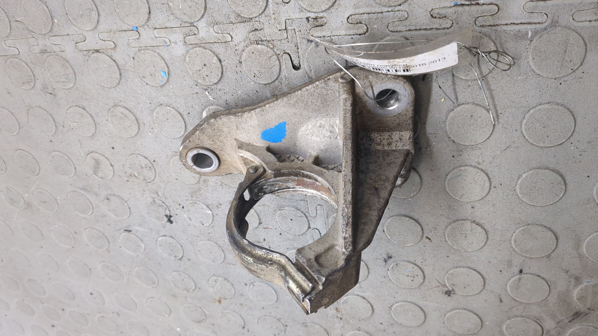 Кронштейн (п.з.к.)