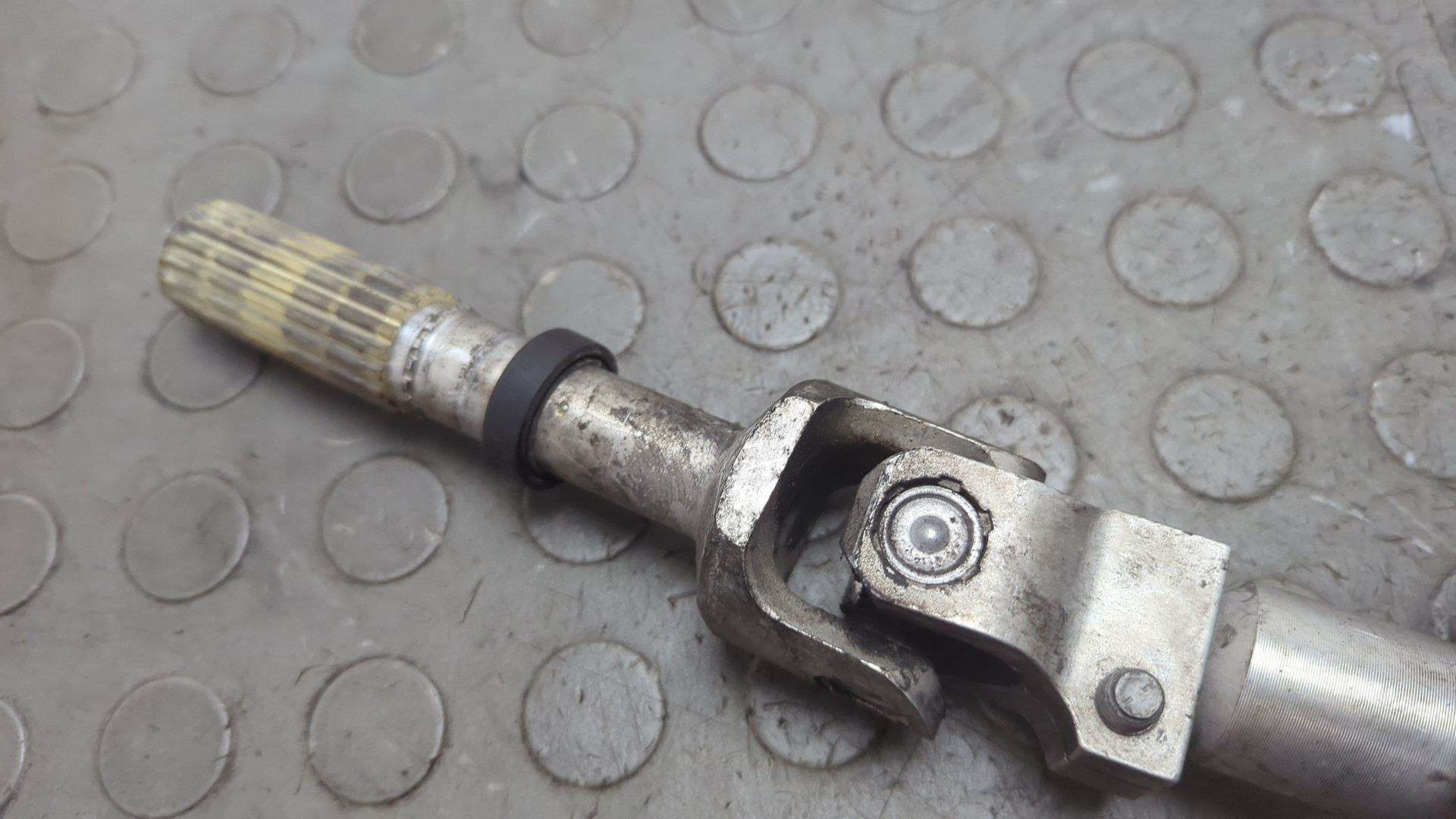 Кардан рулевой