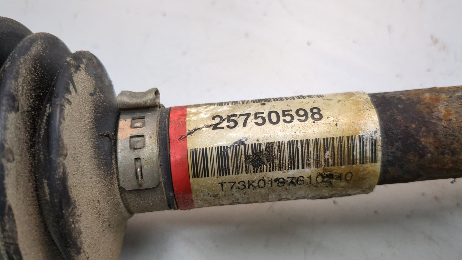 Полуось передняя левая для SRX 2003-2009