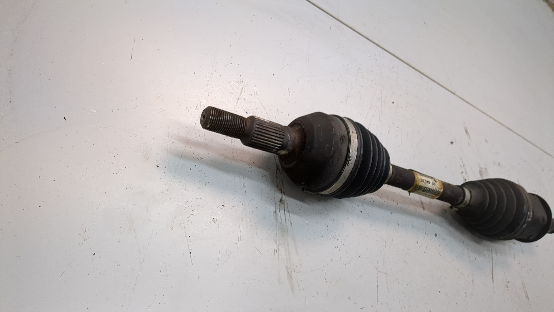 Полуось передняя правая