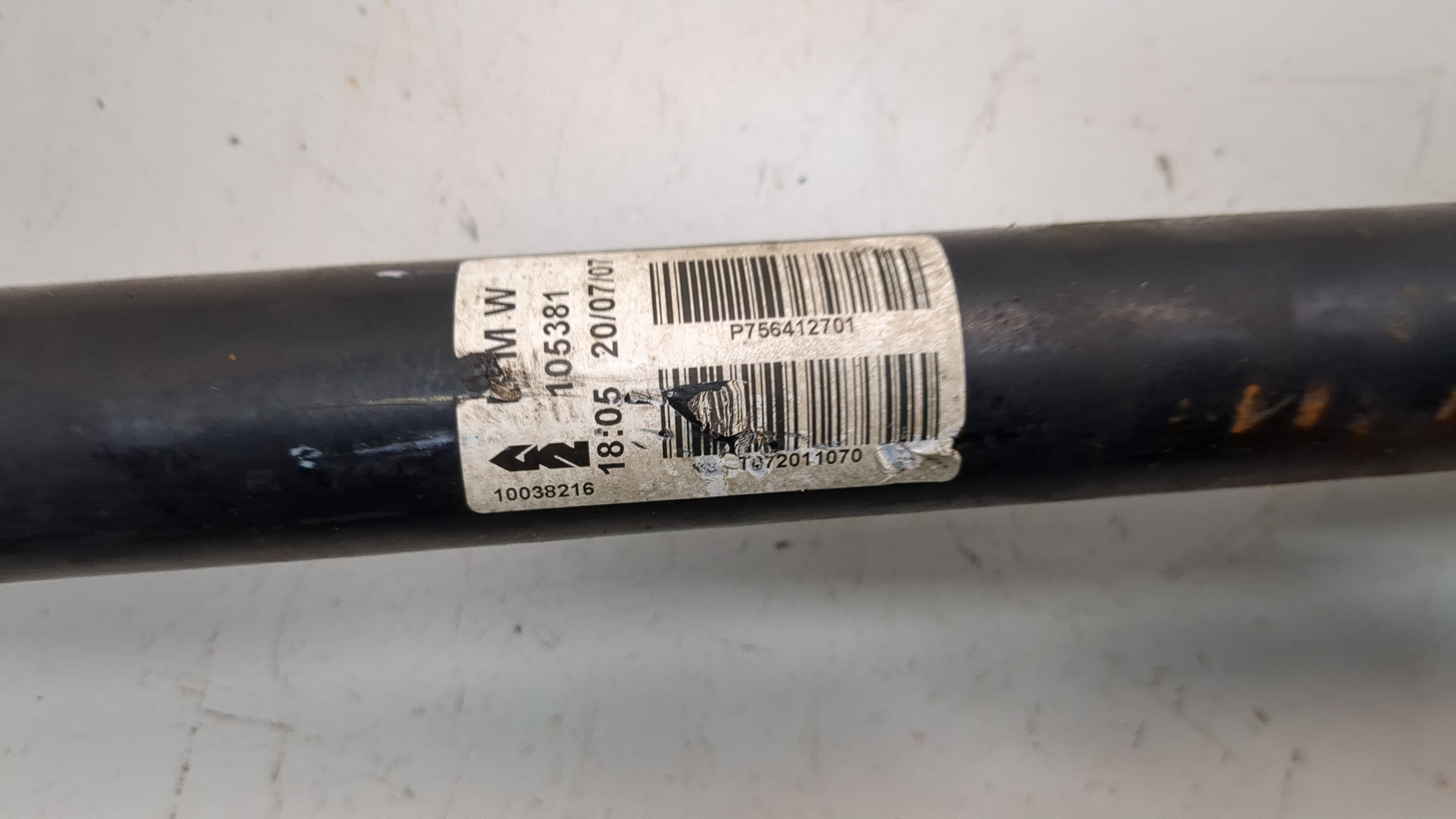 Полуось задняя