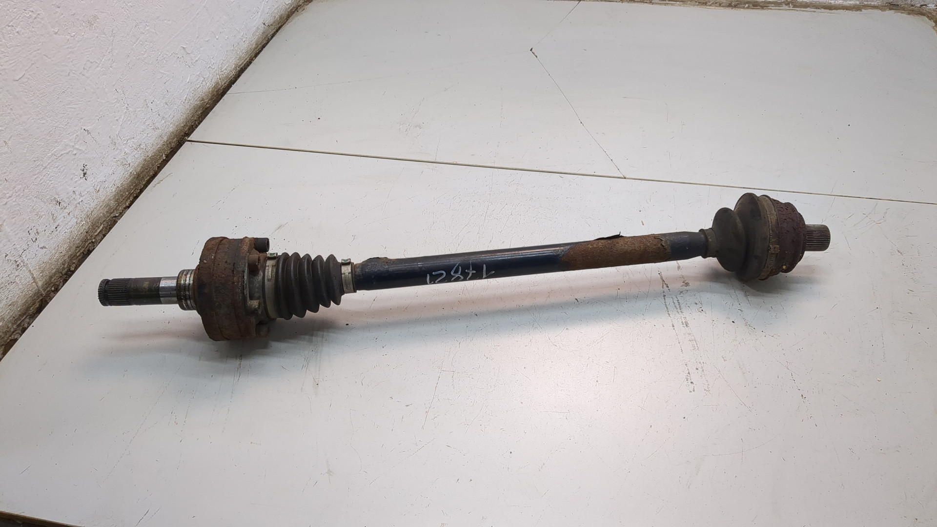 Полуось задняя