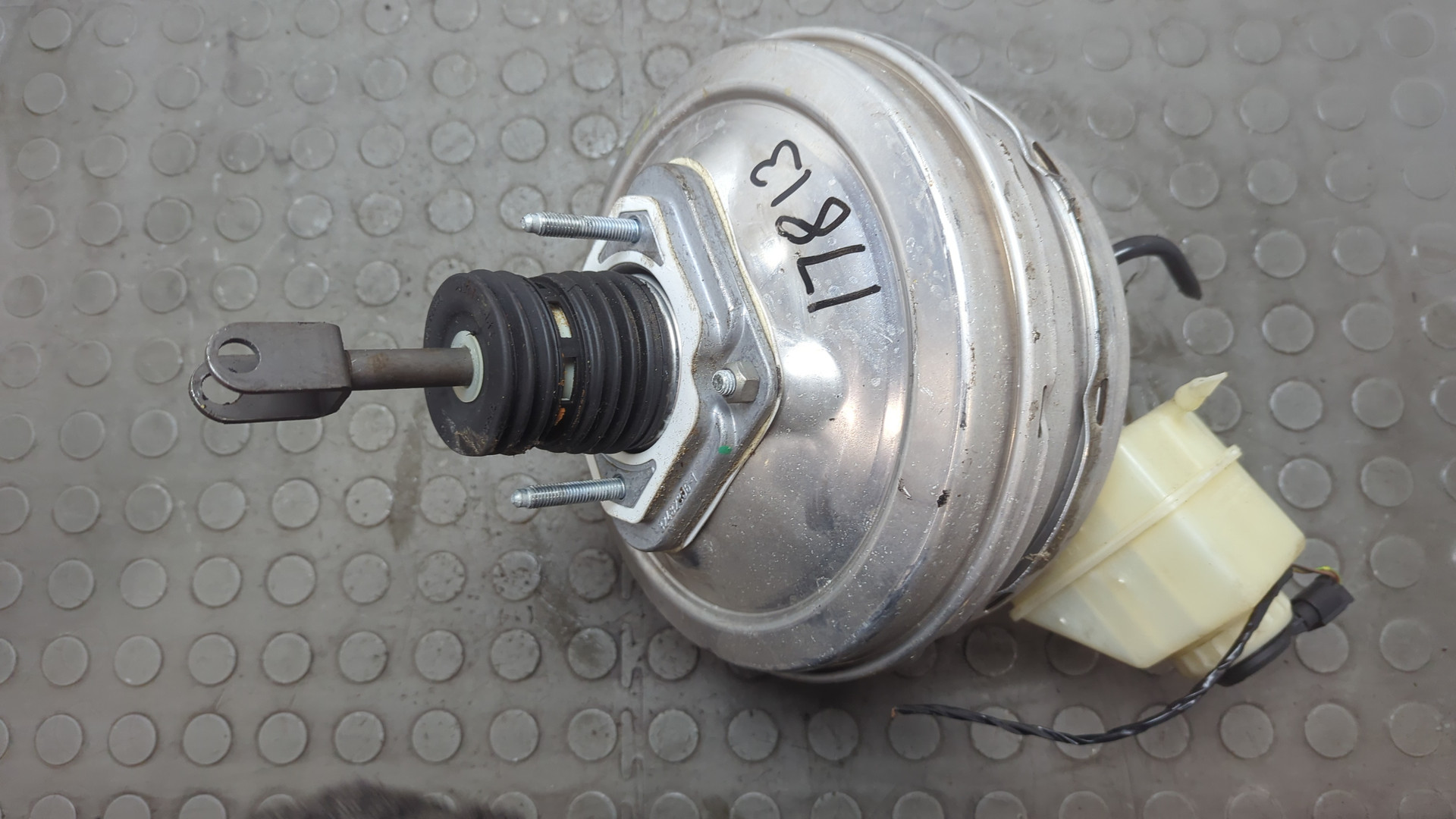 Цилиндр тормозной главный