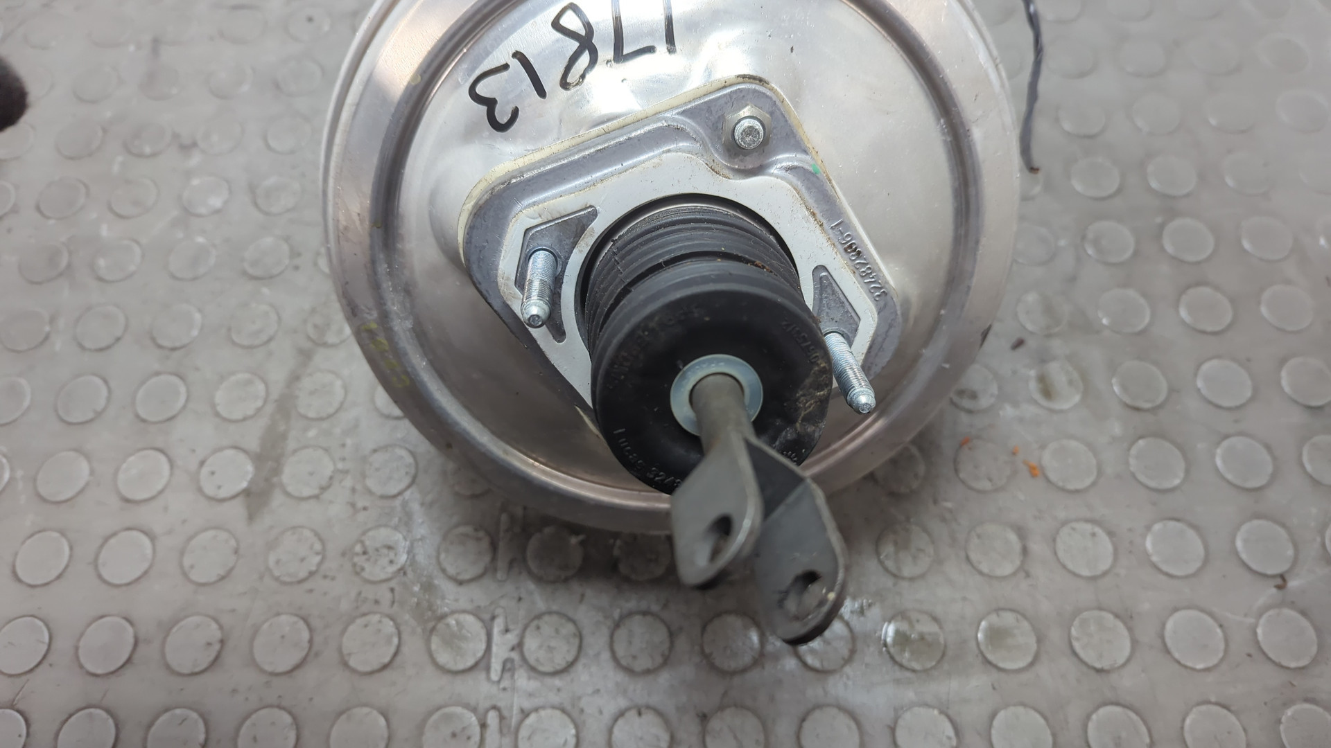 Цилиндр тормозной главный