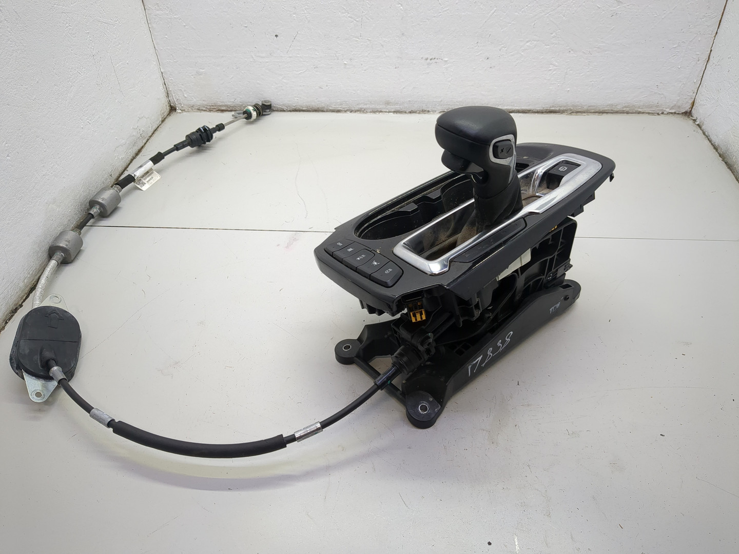 Кулиса МКПП / АКПП