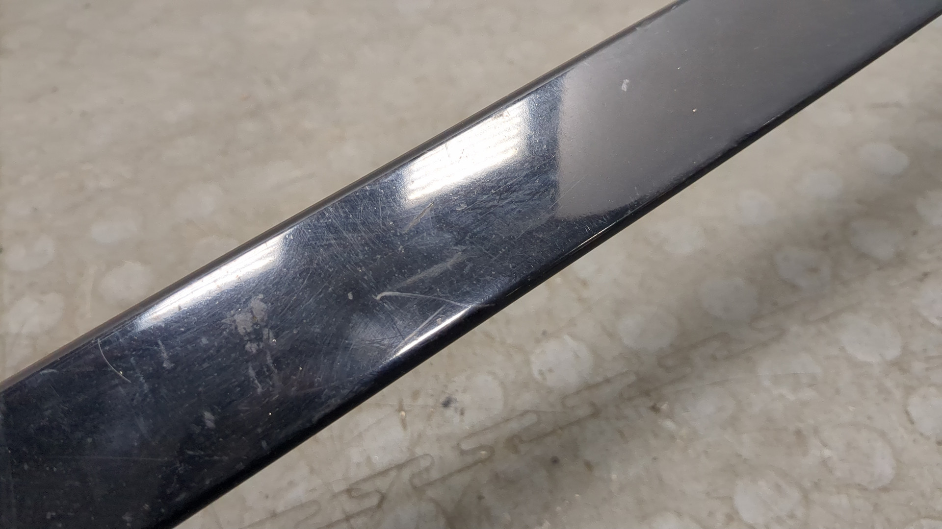 Молдинг лобового стекла