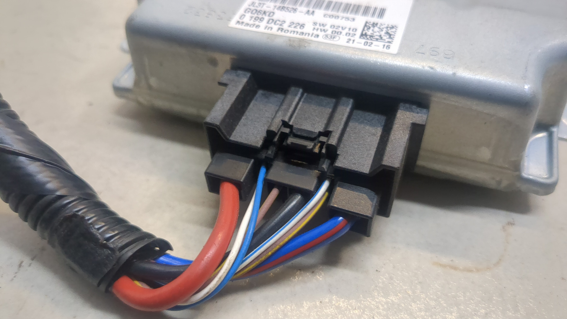 Преобразователь напряжения (адаптер)