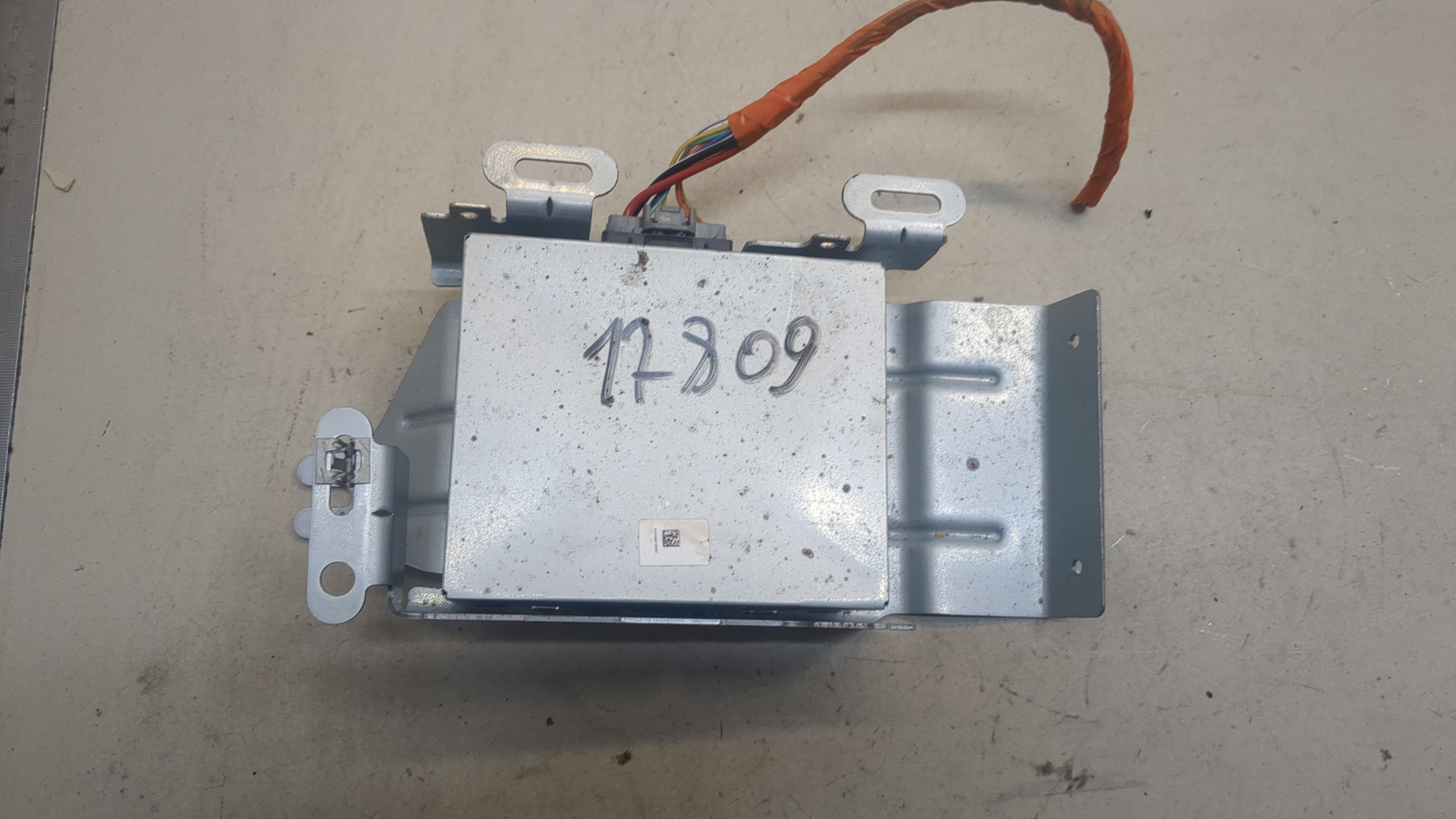 Преобразователь напряжения (адаптер)