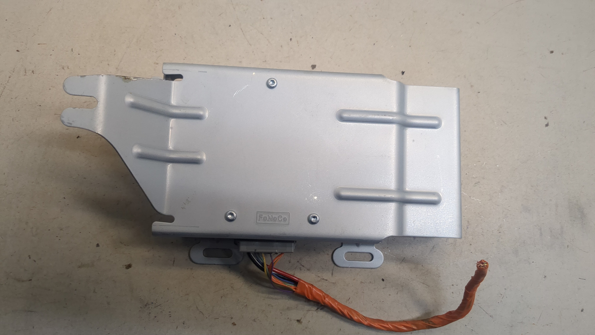 Преобразователь напряжения (адаптер)