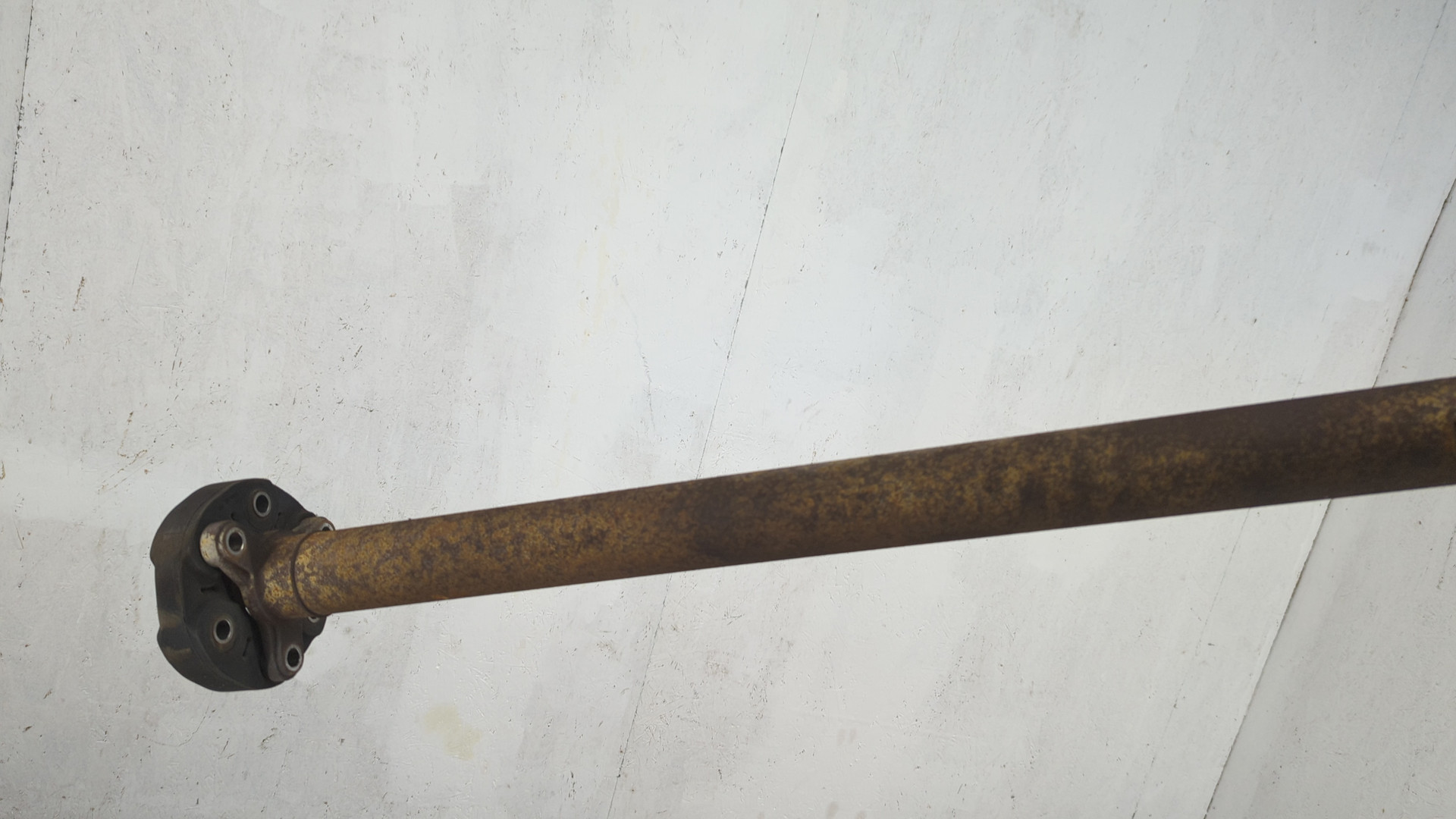 Вал карданный задний