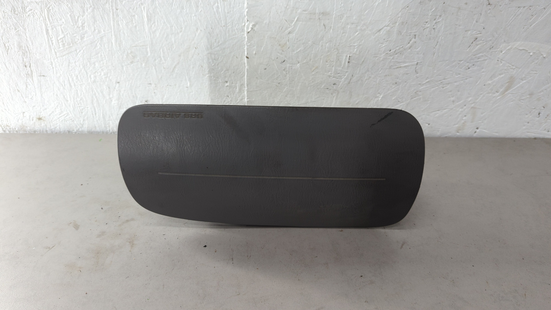 Подушка безопасности пассажирская (в торпедо)