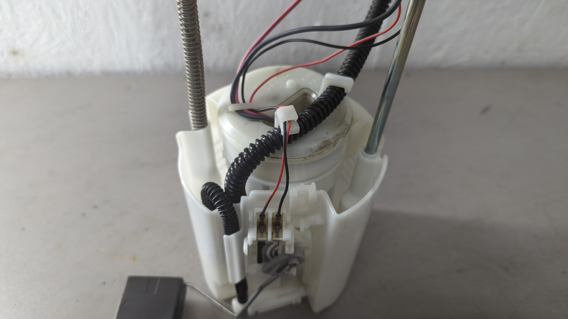 Насос топливный электрический