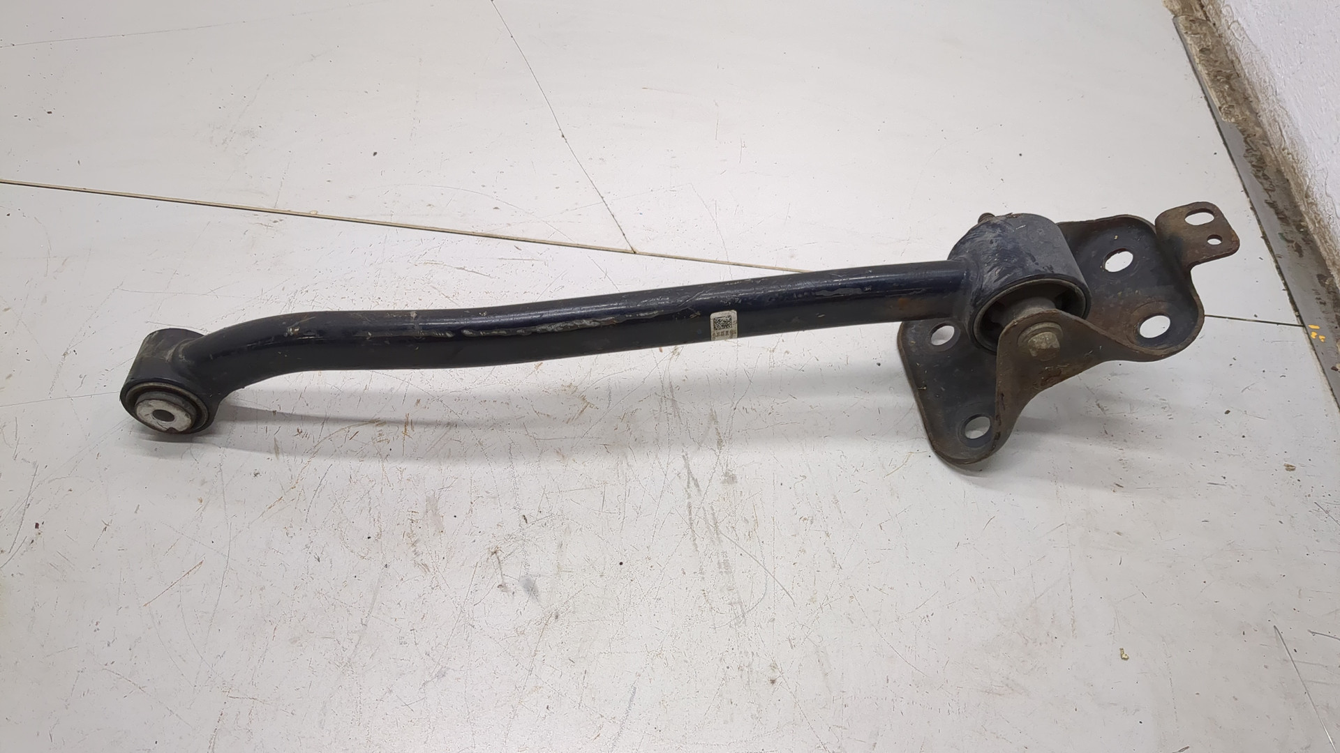 Рычаг задний правый