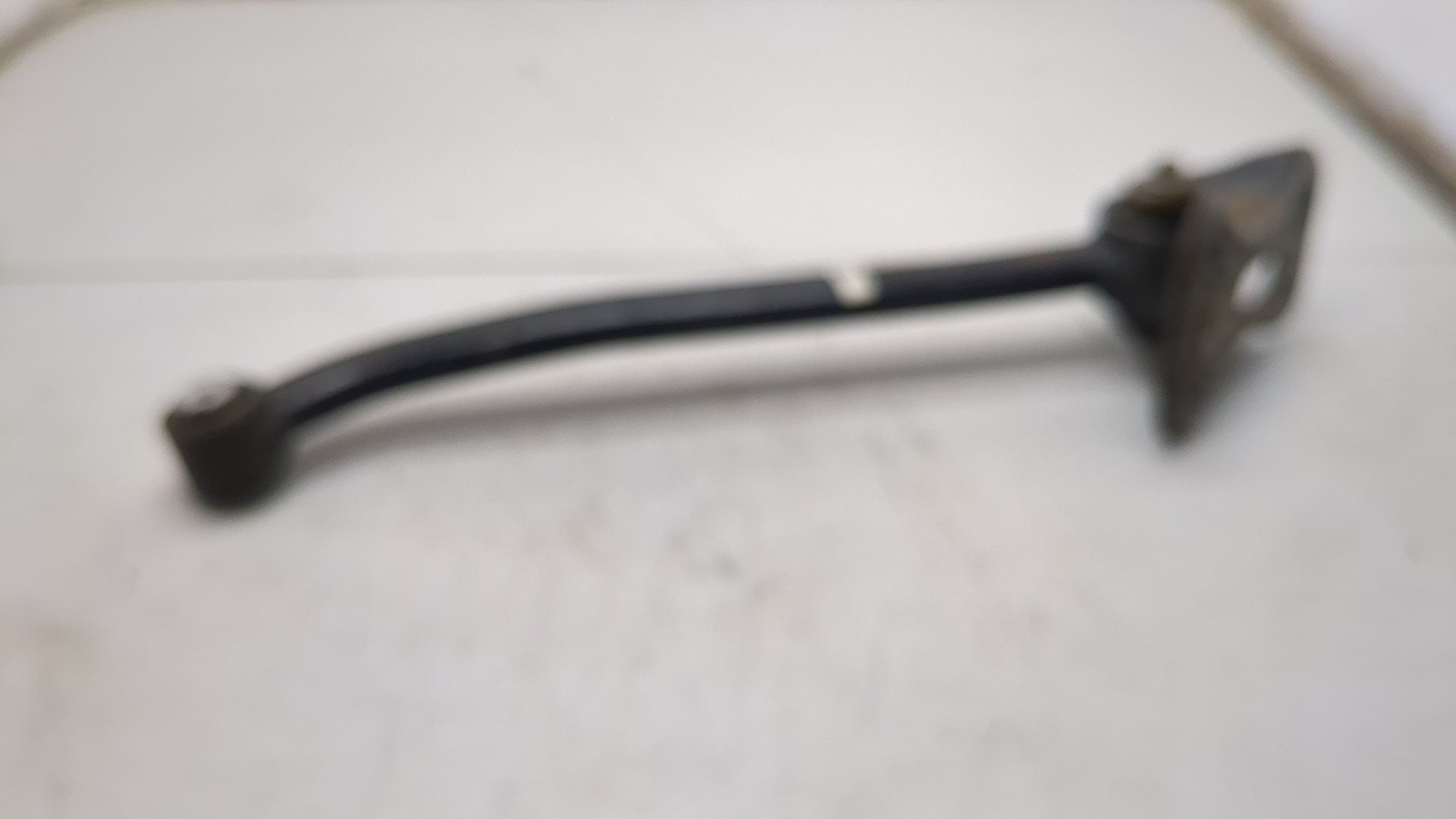 Рычаг задний правый