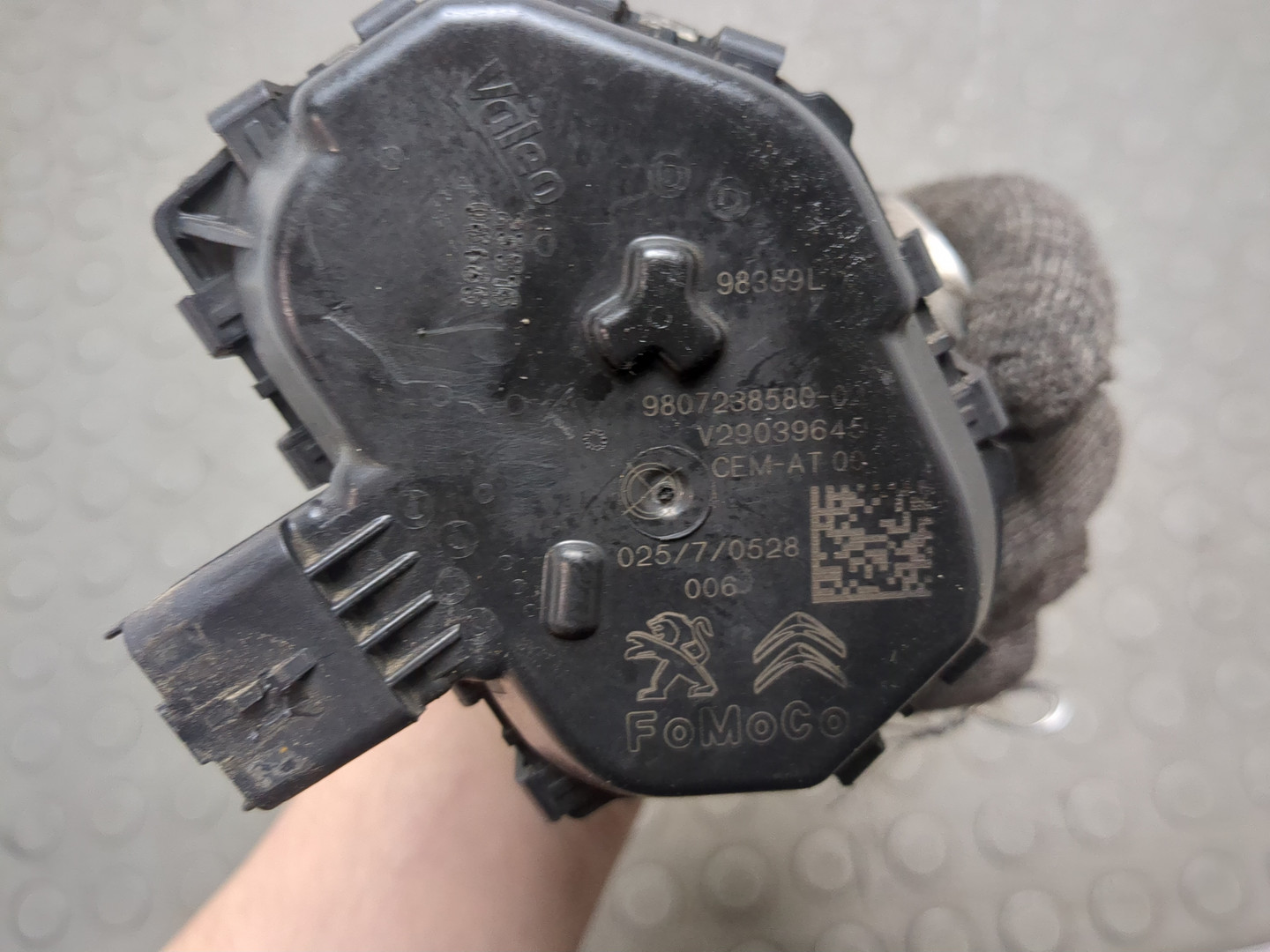 Заслонка дроссельная электрическая