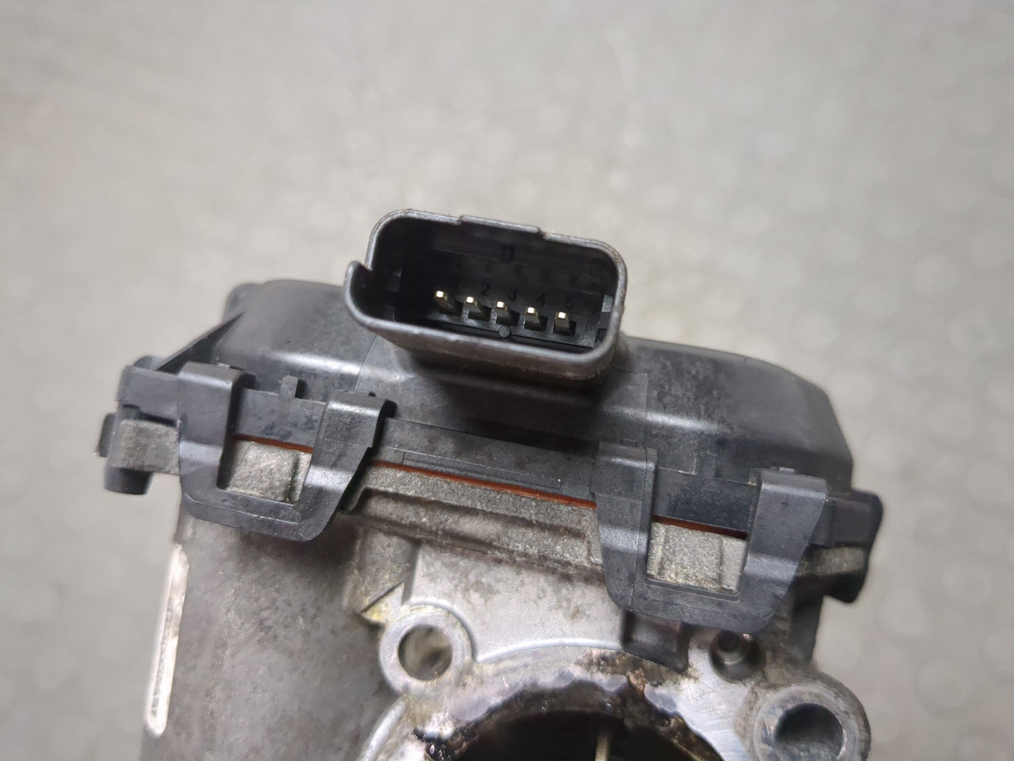 Заслонка дроссельная электрическая