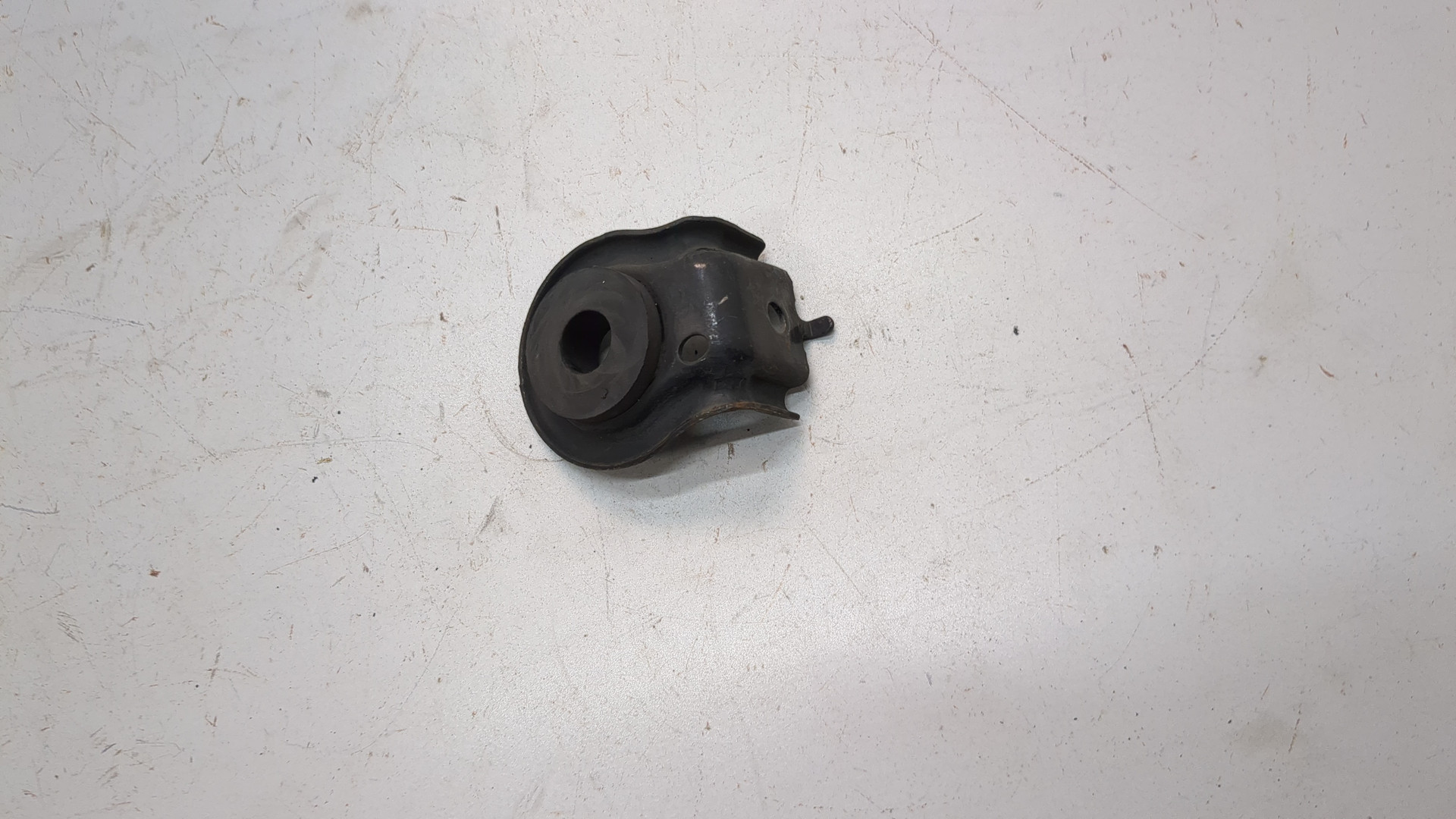 Кронштейн радиатора