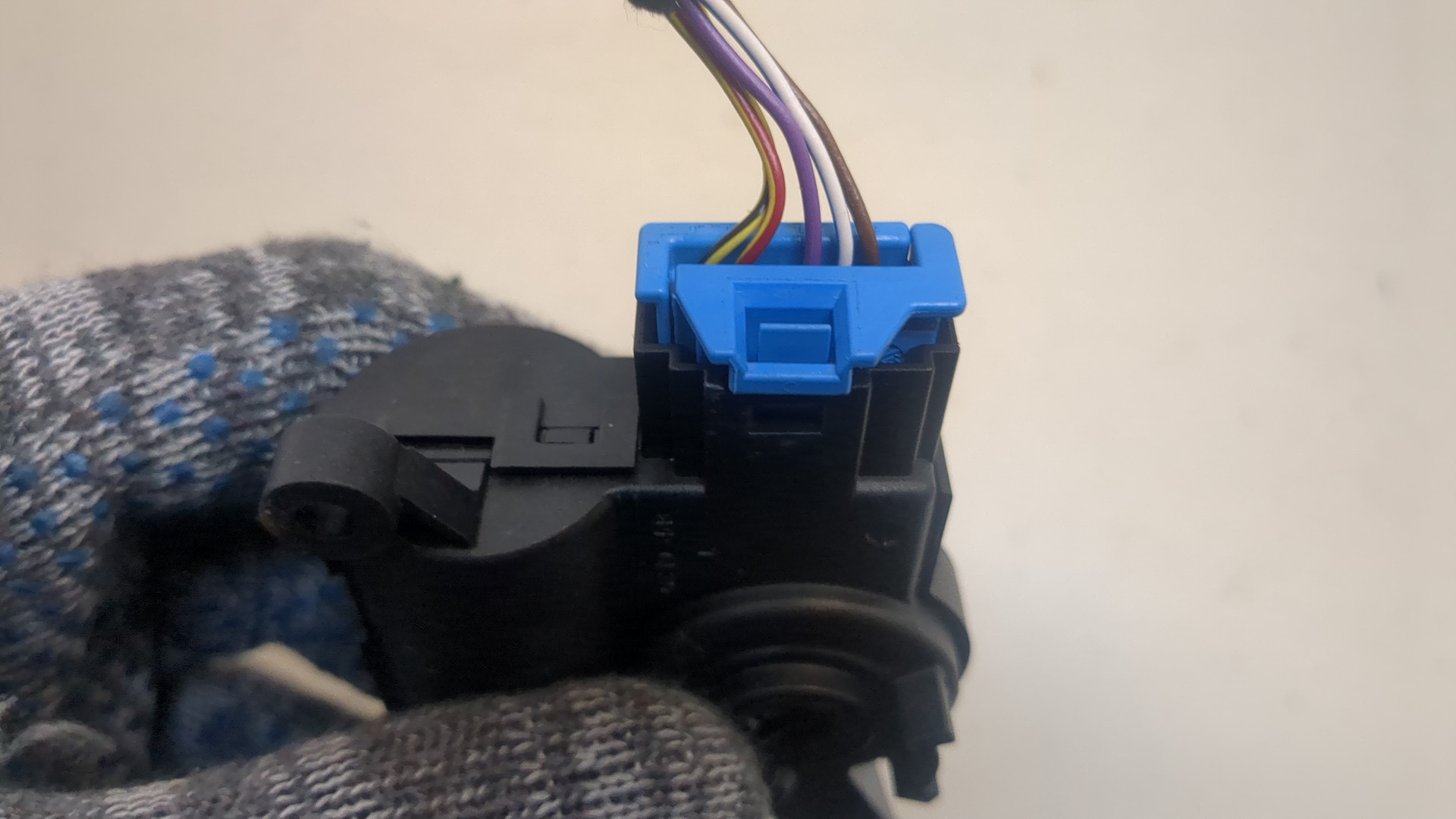 Моторчик заслонки печки