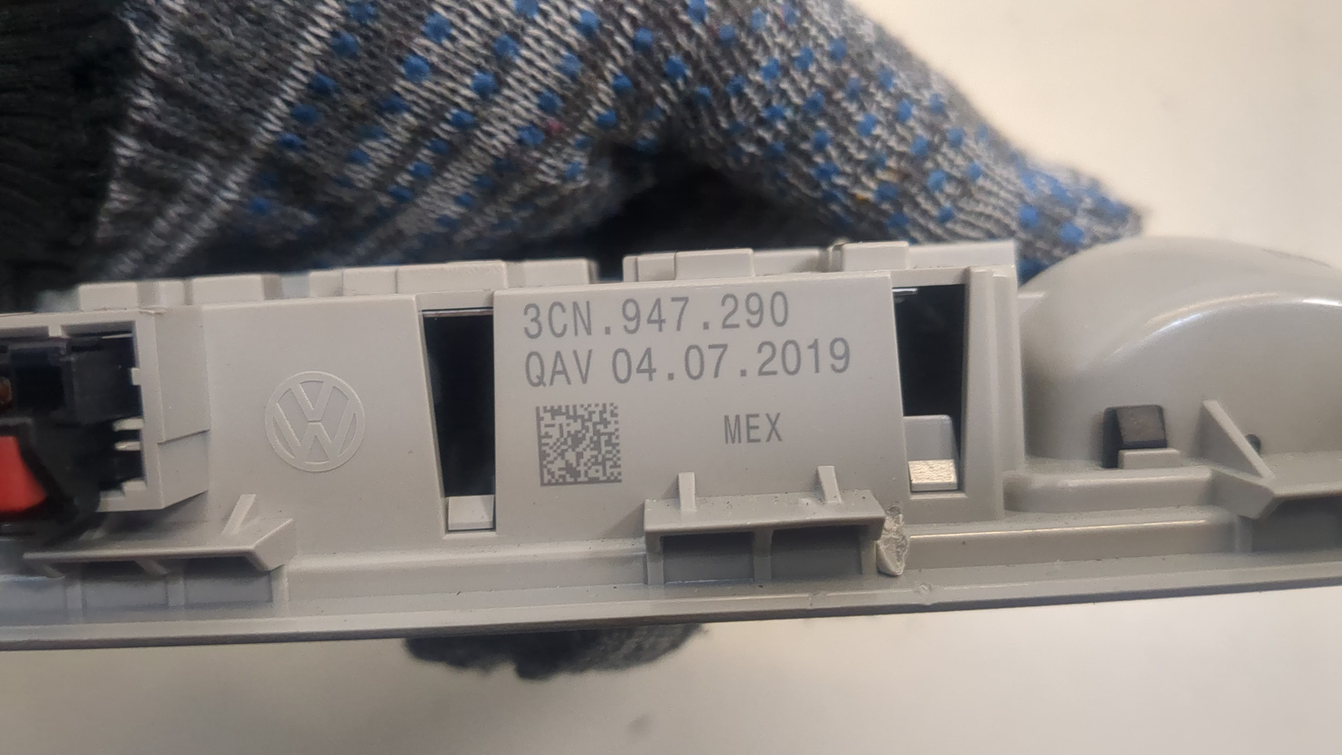 Плафон салонный