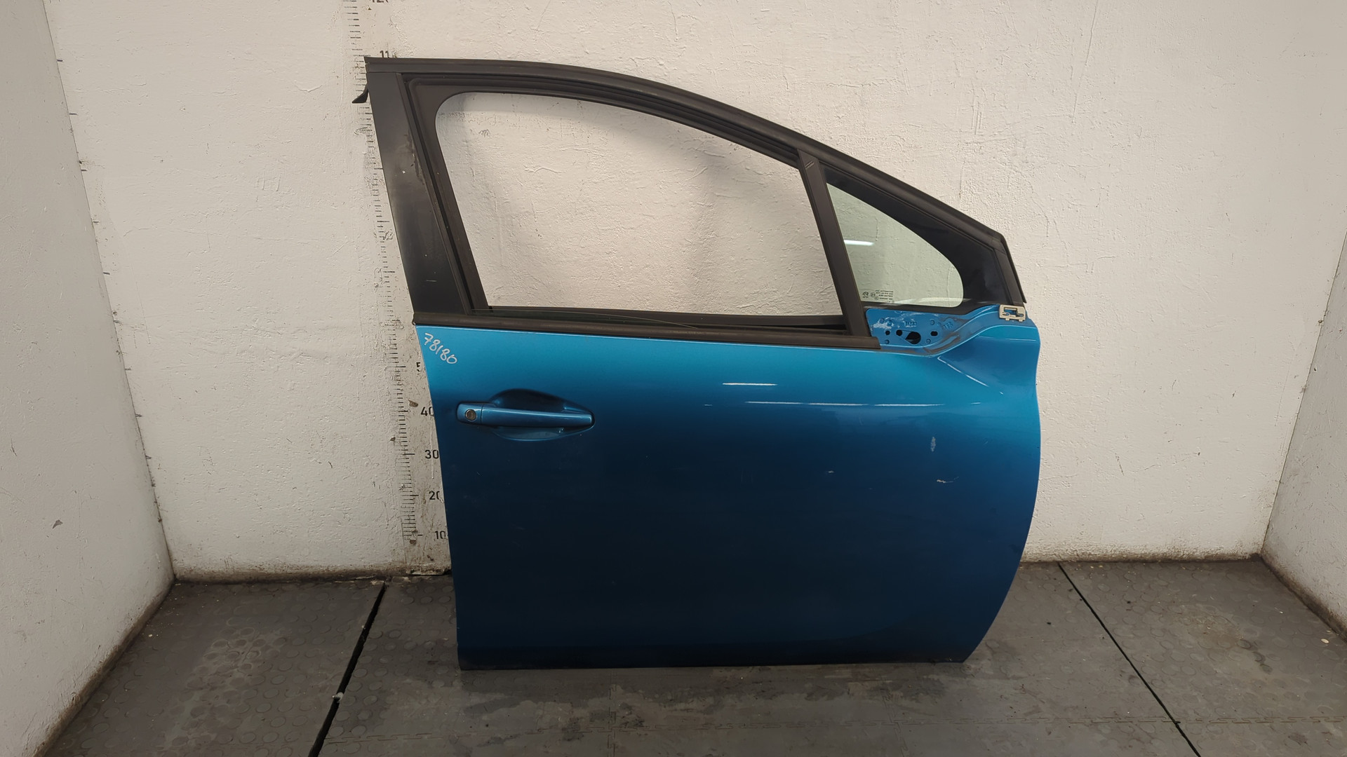 Дверь передняя правая