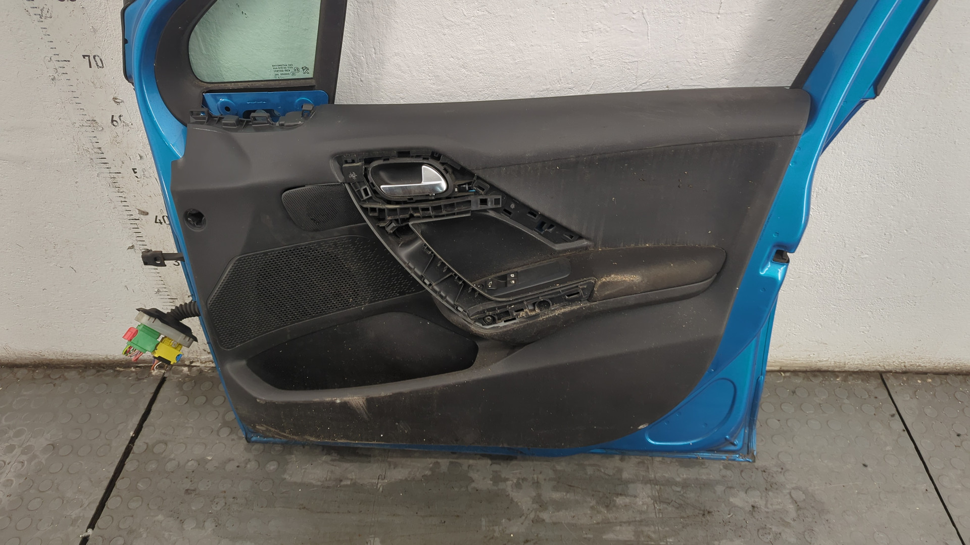 Дверь передняя правая