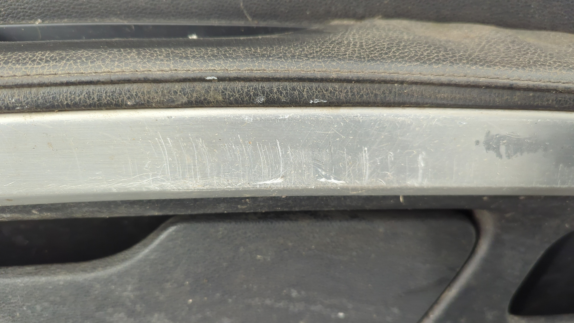 Дверь передняя правая