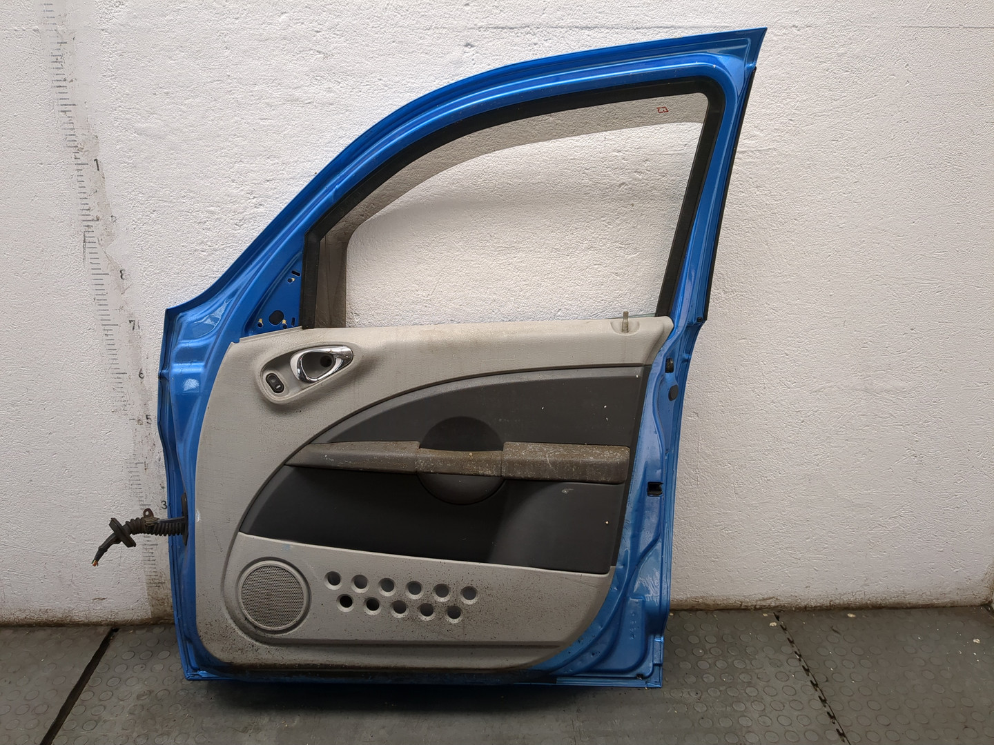 Дверь передняя правая