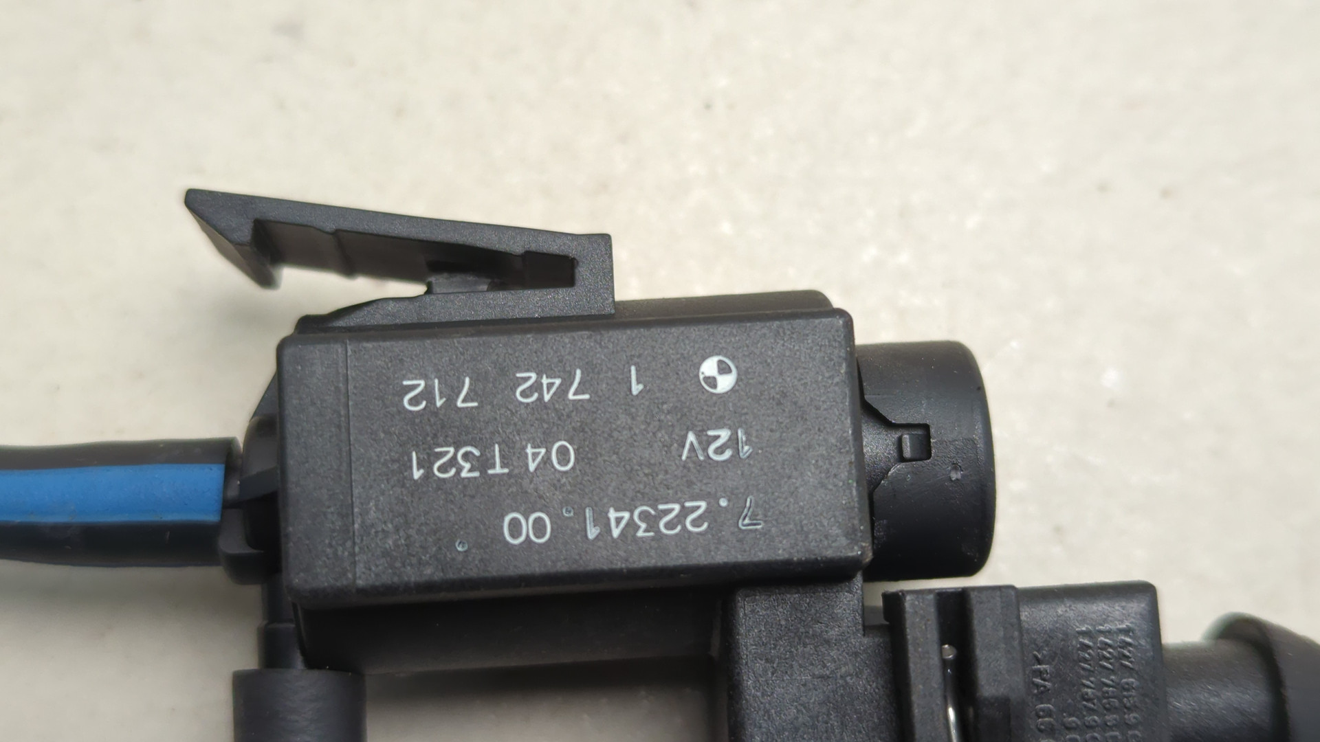 Клапан электромагнитный