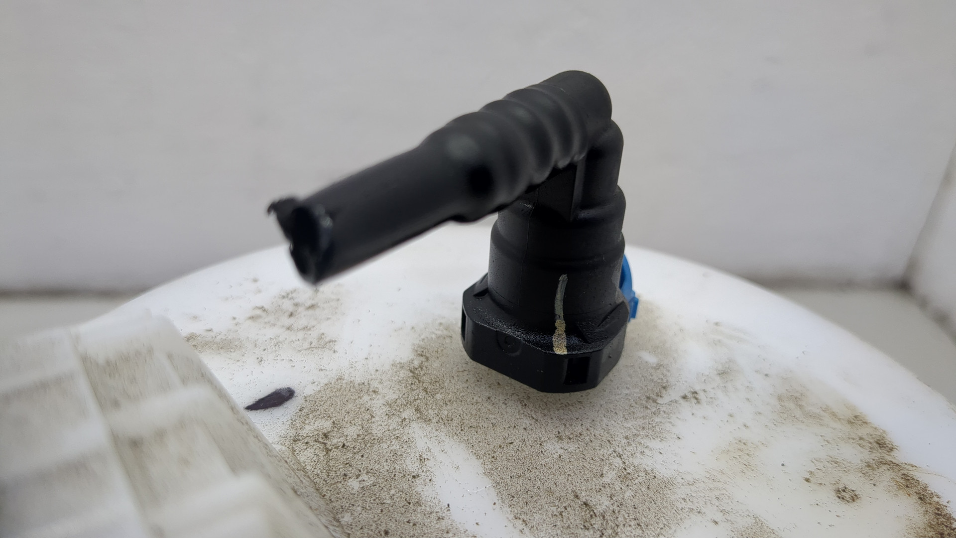 Насос топливный электрический