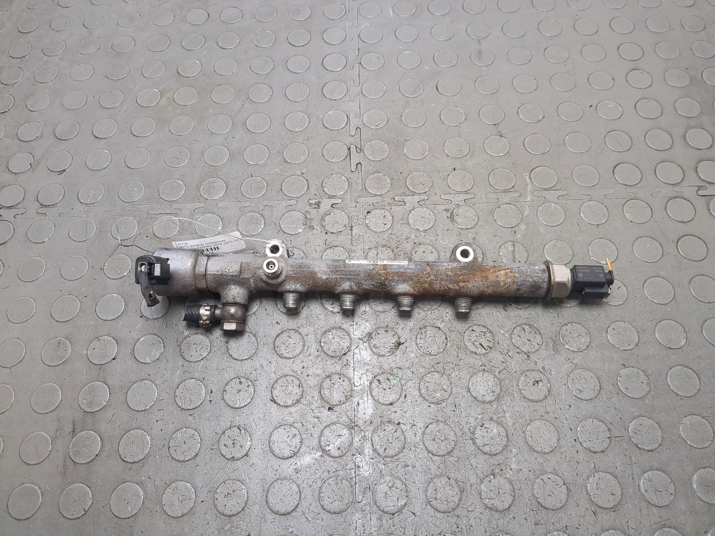 Рейка топливная (рампа)