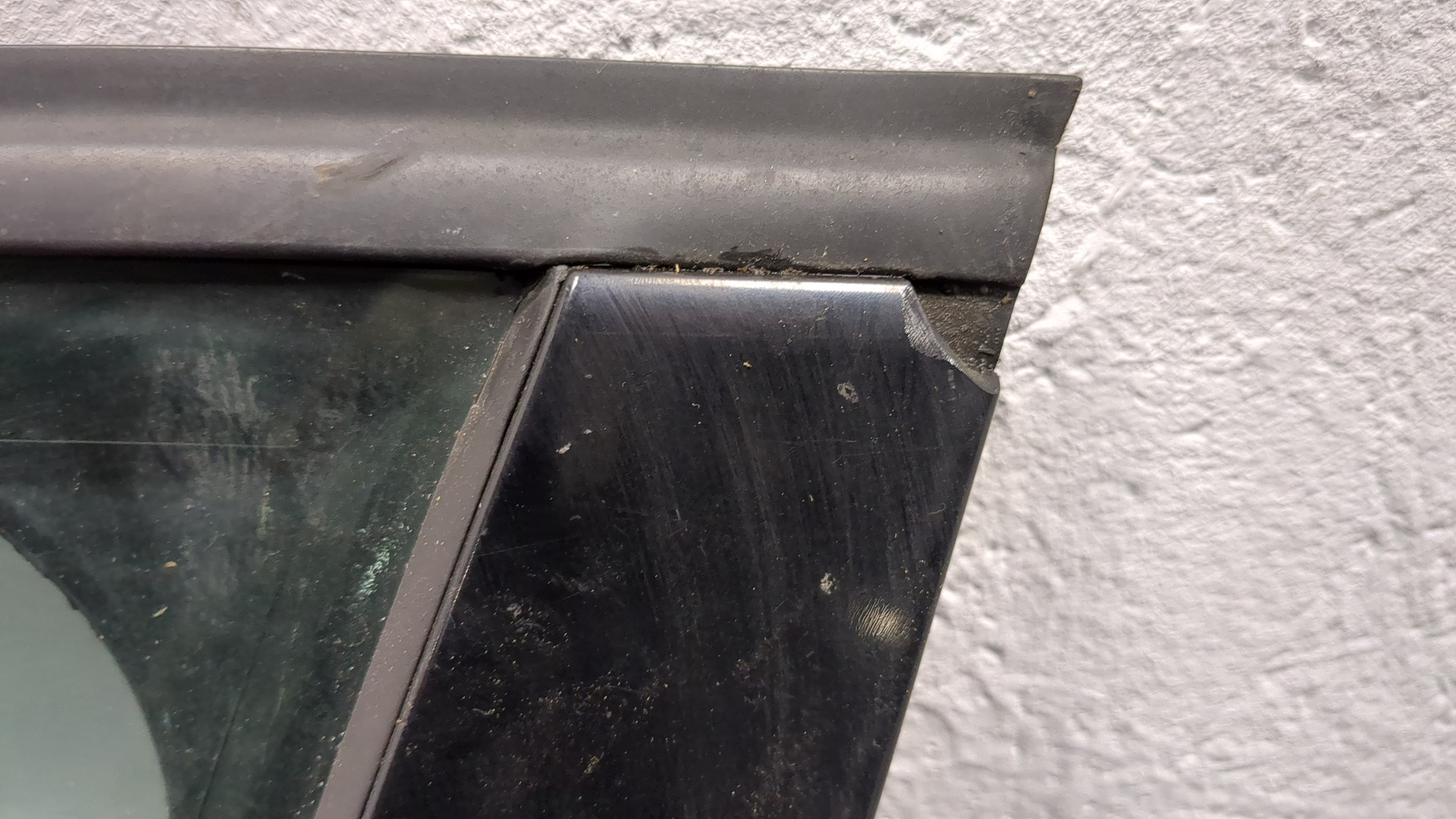 Дверь передняя левая