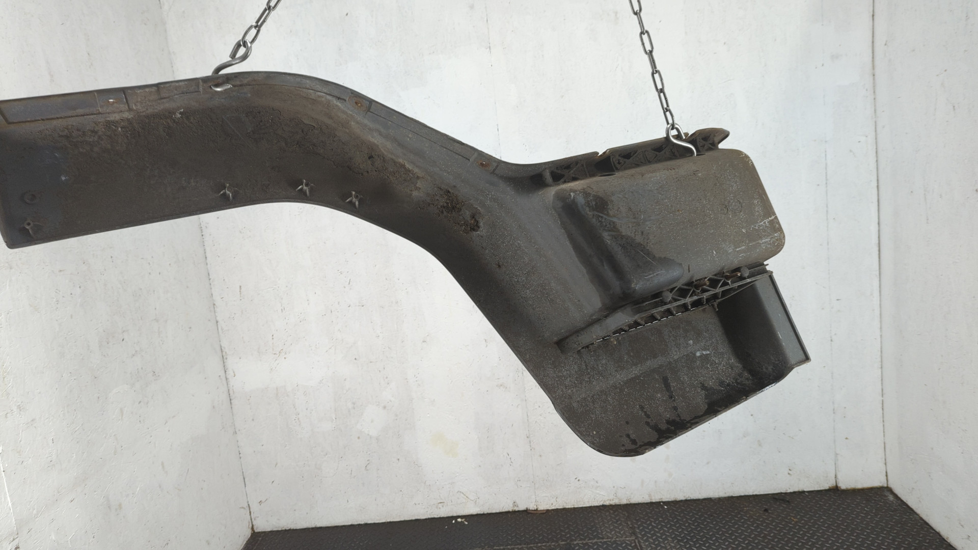 Подножка левая