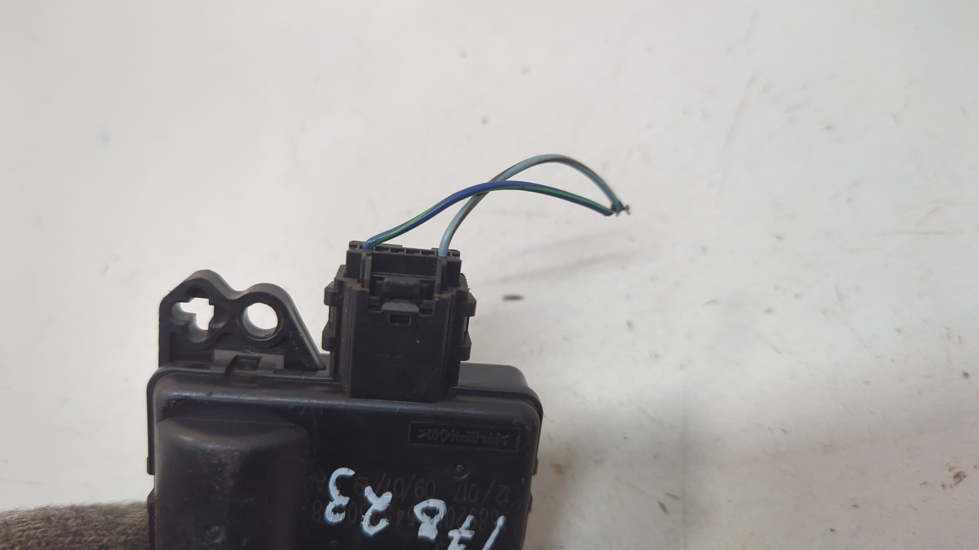 Моторчик заслонки печки