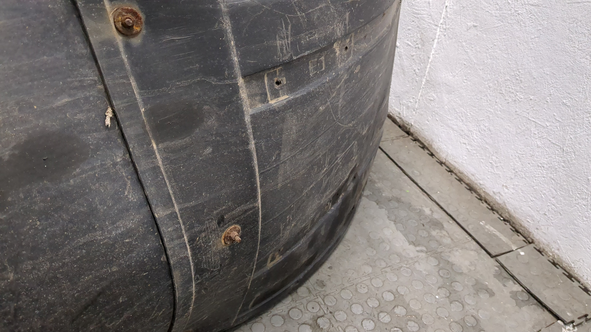 Крыло заднее правое