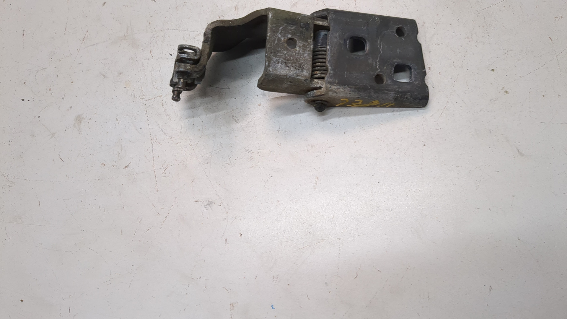 Механизм замка двери