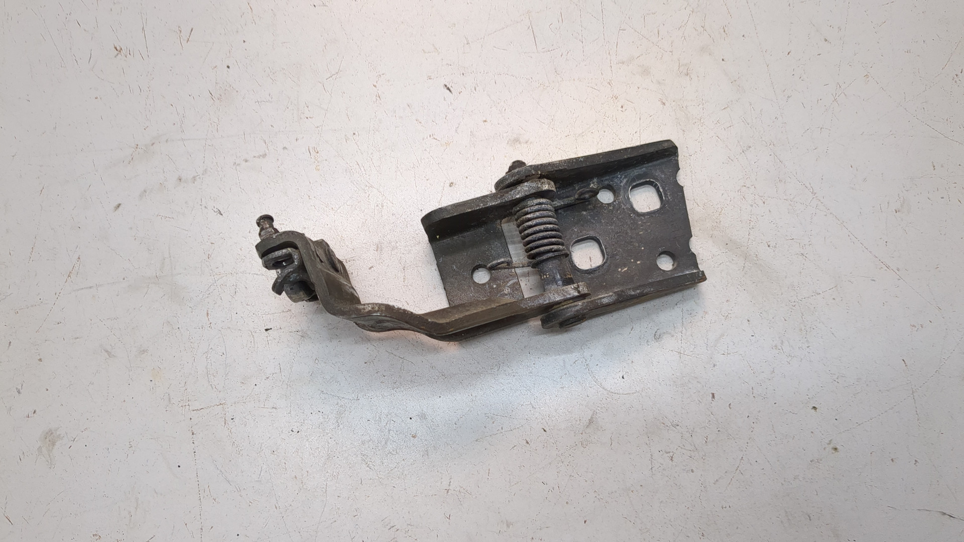 Механизм замка двери