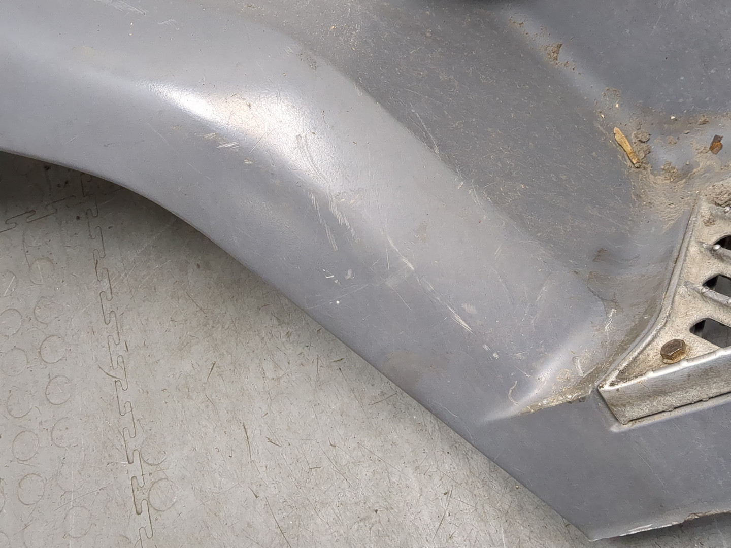 Подножка правая